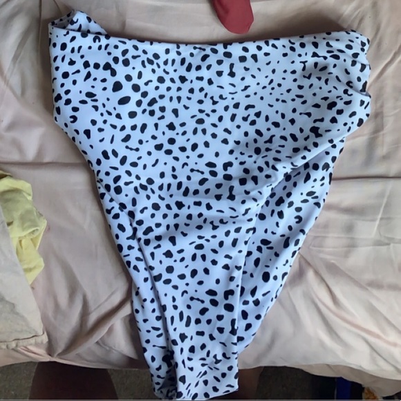 ❗️NEVER WORN❗️ - Picture 2 of 2